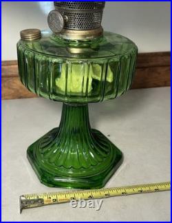 Antique Aladdin Green Beta Crystal Corinthian Oil Lamp 1935-1936 With Shade