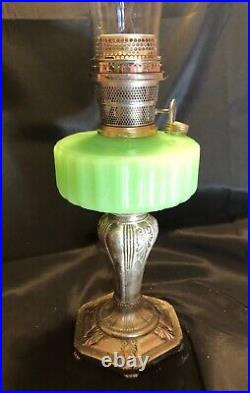 Antique Aladdin Jadeite Green Moonstone Majestic Oil Lamp B-122 Circa 1935-36