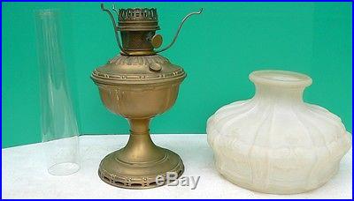 Antique Aladdin Model 7 Kerosene Oil Lamp w 401 glass shade