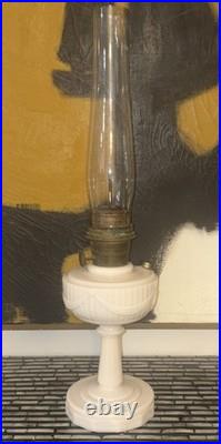 Antique Aladdin Model B Tall Lincoln Drape Alacite Oil Lamp