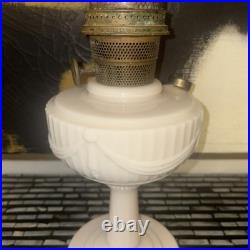 Antique Aladdin Model B Tall Lincoln Drape Alacite Oil Lamp Antique Aladdin Model B Tall Lincoln Drape Alacite Oil Lamp