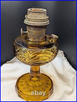 Antique Aladdin Nu-Type MODEL B Amber Glass Washington Drape Oil Lamp With Wick