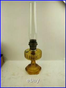 Antique Aladdin Oil Lamp Model B with Chimney Lighting Kerosene Off Grid