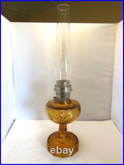 Antique Aladdin Oil Lamp Washington Drape Gorgeous Amber Color B Burner, Chimney