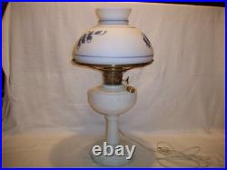 Antique Aladdin Table Oil Lamp Electrified Lincoln Drape Ivory Color