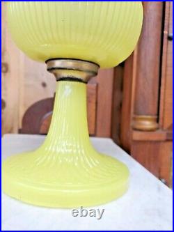 Antique Aladdin Vertique Yellow Glass Kerosene Lamp Mantle Lamp Co