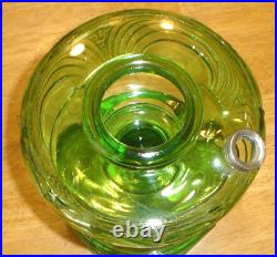 Antique Aladdin Washington Drape Green Uranium Oil Lamp Fount/Base Only Glows
