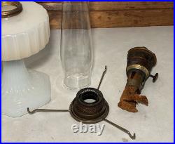 Antique Aladdin White Moonstone B-110 Corinthian Oil Lamp 1935-1936 With Shade