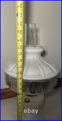 Antique Aladdin White Moonstone B-110 Corinthian Oil Lamp 1935-1936 With Shade
