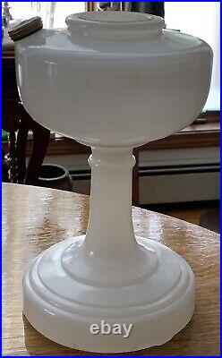 Antique EAPG Simplicity Pattern Glass White B Aladdin Oil Kerosene Mantle Lamp