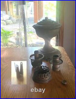 Antique Model 8 Brass Aladdin Kerosene/Oil Lamp non-electrified