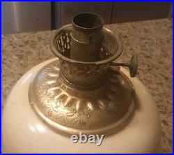 Antique Oil Lamp Aladdin Lamp Gone With The Wind Parlor Style