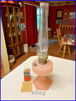 Antique Oil Lamp Aladdin Nu-Type Model B Pink. Excellent condition