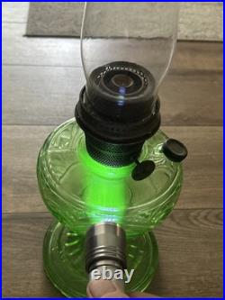 Antique Oil Lamp URAINIUM Glass Aladdin Nu-Type Model B Burner 23 No Damage