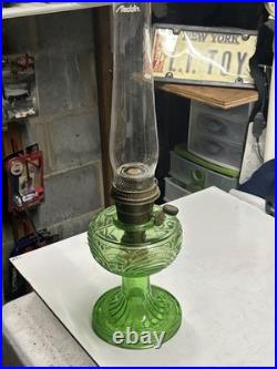 Antique Oil Lamp URAINIUM Glass Aladdin Nu-Type Model B Burner 23 No Damage