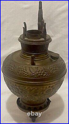 Antique Victorian Style Lighting B&H Wall Bracket Oil Lamp Brass & Cast Iron