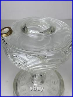 Antique Vintage Glass Aladdin Kerosene Oil Lamp Washington Drape Crow Foot (4)