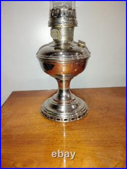 Antique aladdin kero/oil table lamp model 11