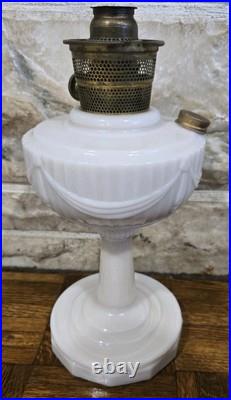 Antique / vintage Rare Aladdin B pink Alacite Lincoln Drape Kerosene / oil lamp