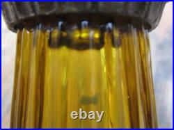 Attractive Light Amber ALADDIN Corinthian Table Lamp