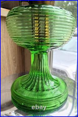 Beautiful Aladdin Mantle Oil Lamp Model B Green Glass Beehive Chimney Nu-type