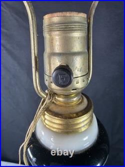 Beautiful Vintage Aladdin G-324 Alacite Glass Table Lamp MCM Black White. Works