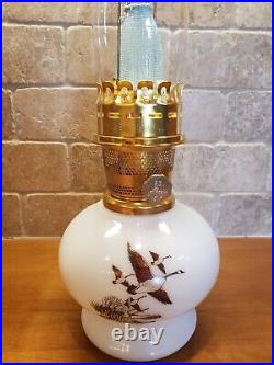 Brand New Aladdin White Lamp With Geese Design