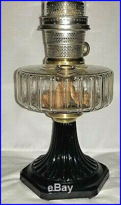 C1935-36 Aladdin kerosene LAMP, Corinthian, B104, ebony base, B- burner, 8.75