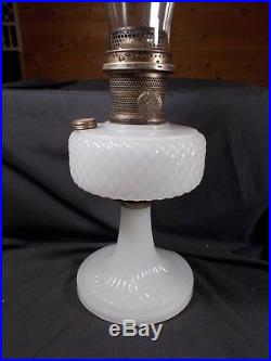 C1937 ALADDIN B-85 White Moonstone Quilt Kerosene Oil Lamp wBurner & Chimney