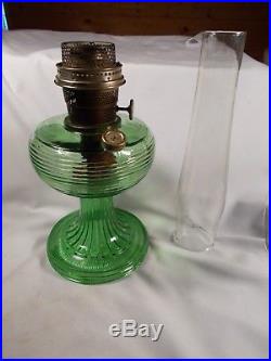 C1937 ALADDIN B81 Green Crystal glass BEEHIVE Kerosene Oil Lamp Burner & Chimney