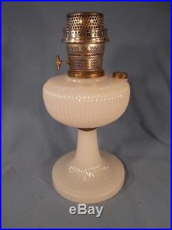 C1938 ALADDIN B-93 White Moonstone VERTIQUE Kerosene Oil Lamp wBurner & Chimney