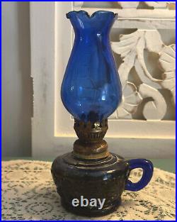 Cobalt Blue Antique Ruffled Glass Chimney Aladdin Kerosene Oil Lamp Hong Kong A