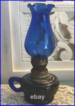 Cobalt Blue Antique Ruffled Glass Chimney Aladdin Kerosene Oil Lamp Hong Kong A