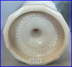 Cream Custard Glass Lincoln Drape Aladdin Tall Lamp Antique White Glass Shade