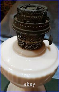 EXCELLENT VINTAGE 1930'S Aladdin Lincoln Drape PINK ALACITE Oil Kerosene Lamp