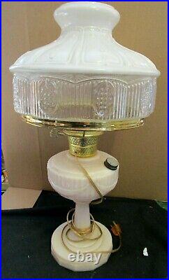 Electrified Antique Aladdin Alacite Lamp With Original Old 501-9 Shade No Damage
