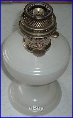 Excellent Vintage Aladdin White Venetian Glass Kerosene Lamp Part