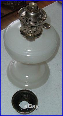 Excellent Vintage Aladdin White Venetian Glass Kerosene Lamp Part
