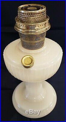 Extremely Rare Aladdin Kerosene White Moonstone Solitaire Lamp 1938