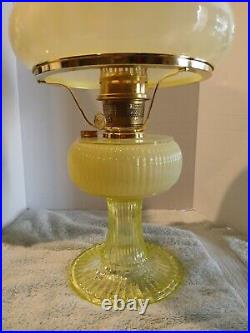 Fenton Aladdin Topaz Vaseline Limited Edition Lamp! GLOW with BLACK LIGHT