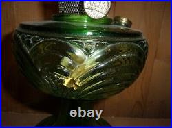 GREEN ALADDIN MODEL B-40 WASHINGTON DRAPE KEROSENE LAMP withREVERSE PAINTED SHADE
