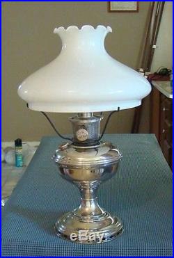 Gorgeous Aladdin Model 11 Lamp with Perfect Glass Shade No Reserve 3 Days