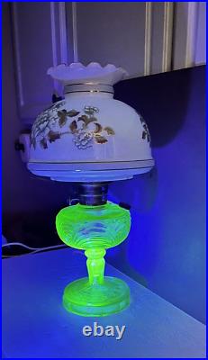 Green Glass Base Aladdin Lamp Electrified Oil Lamp WithShade + Bulb Uranium Glass