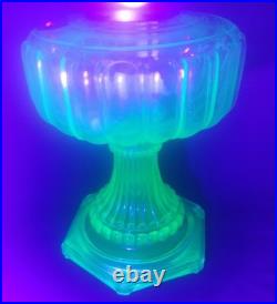Green Uranium Glass ALADDIN Model B Cathedral Oil Lamp with Burner GLOWS