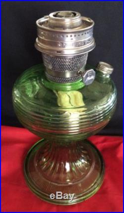 Herbross01 Aladdin Green Crystal Beehive Oil lamp With #23 Burner LOOKS GREAT