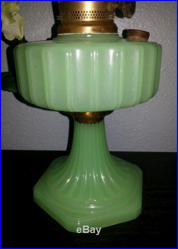 Jadeite/Green Moonstone Corinthian Aladdin Keroene Mantle Lamp