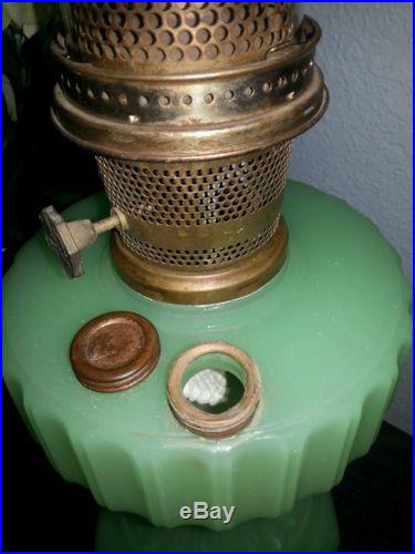 Jadeite/Green Moonstone Corinthian Aladdin Keroene Mantle Lamp