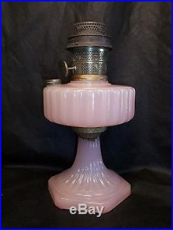 KEROSENE ANTIQUE LIGHTING PINK CORINTHIAN ALADDIN OIL LAMP RARE