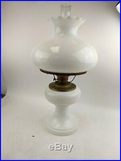 LARGE Aladdin Majestic White Alacite Floral Glass Oil/Kerosene Lamp W #23 Burner