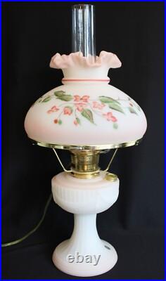 Limited Edition Short Lincoln Drape Fenton Aladdin Knights Hand Painted Oil Lamp